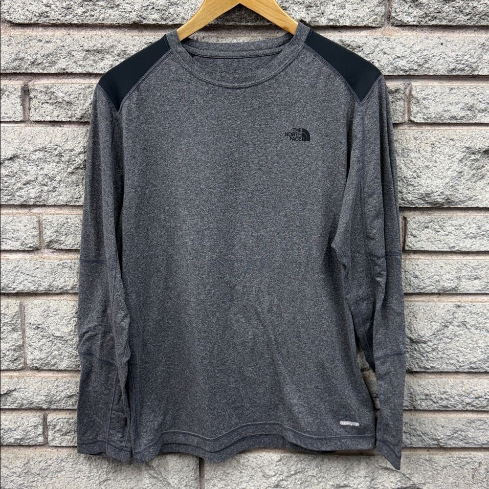 The North Face Men's Gray Long Sleeve Shirt